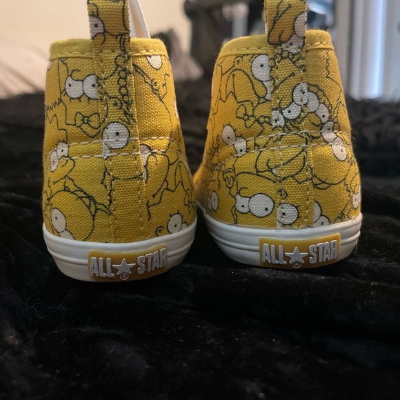 Limited edition Simpsons Converse - Picture 4 of 5